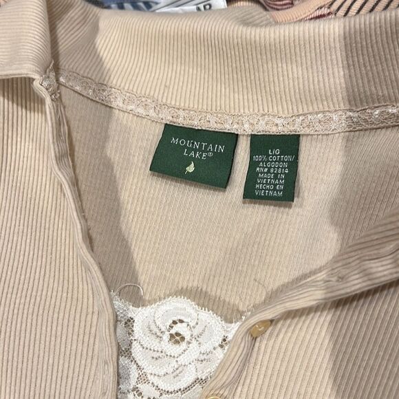 Long sleeve tan 3/4 button up Henley, vintage size large - Picture 8 of 8